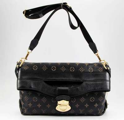 Louis Vuitton M98023 black